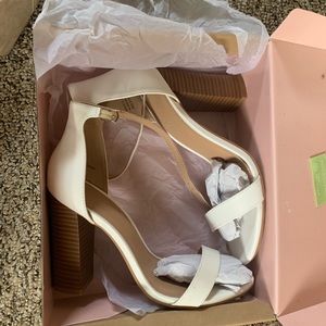 Charlotte Russe White block heel wedges SIZE 8